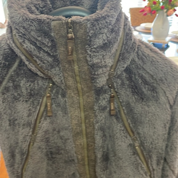 Women’s KUHL Flight Jacket. Color-Breen. Size Large. Zip in hood. NWT - Picture 2 of 8